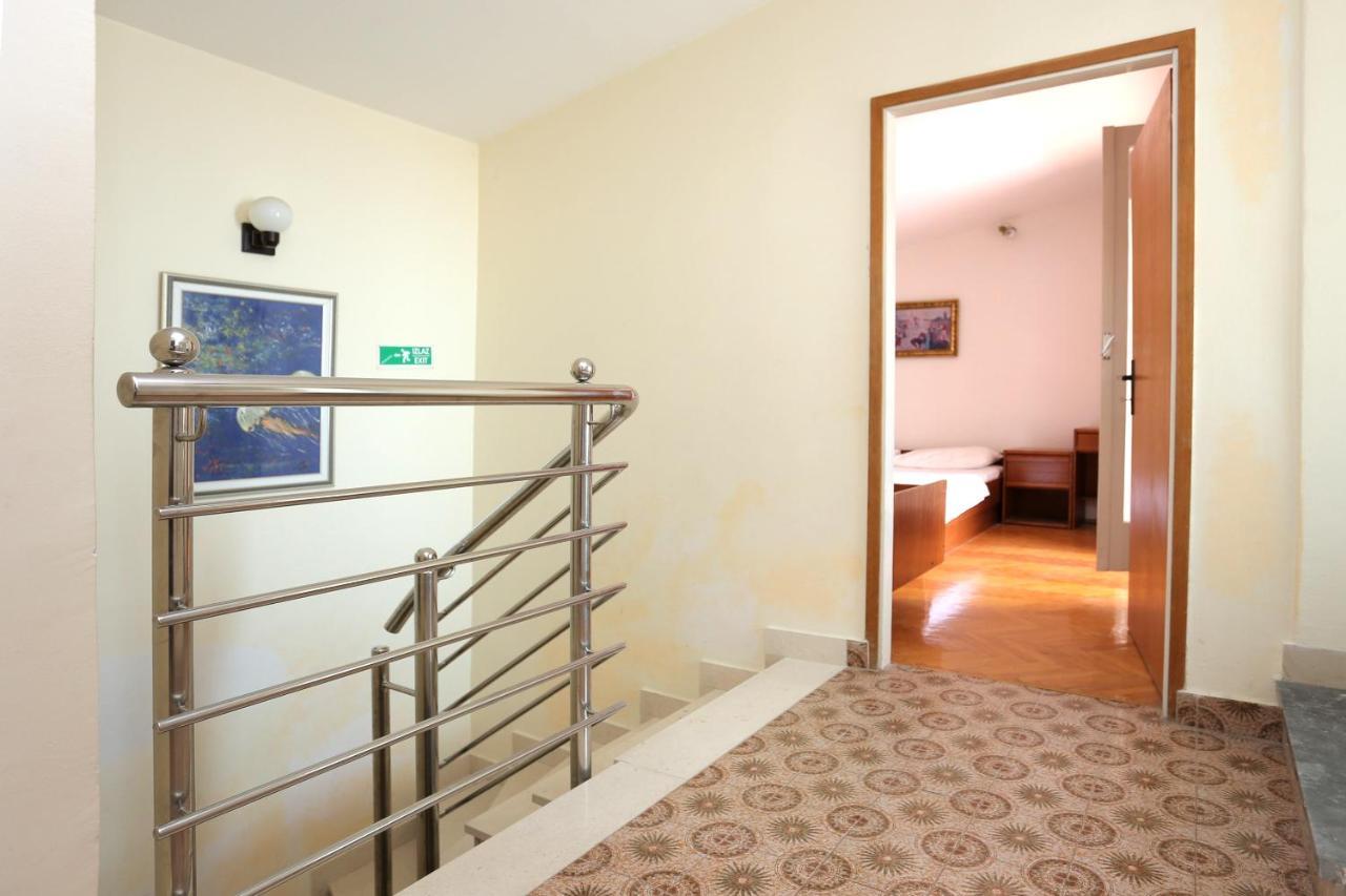 Apartments With A Parking Space Makarska - 9506 Екстериор снимка